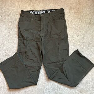 Wrangler outdoor men’s hiking pants 34x32